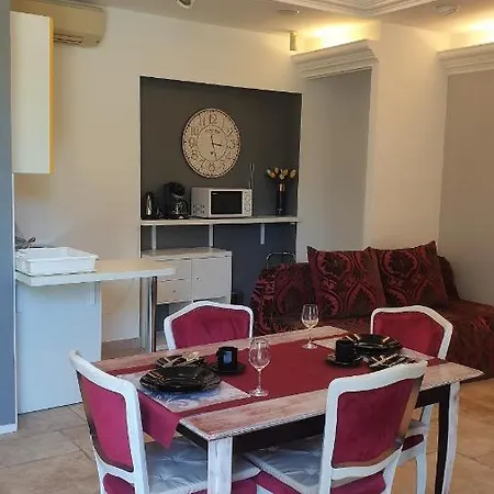 Apartmani N.May'S Karlovac Exterior photo