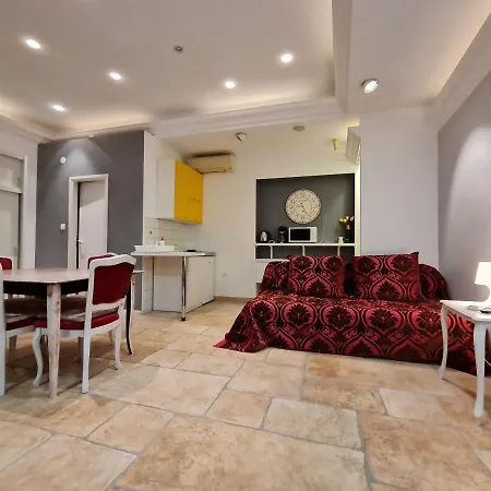 Apartmani N.May'S Karlovac Exterior photo