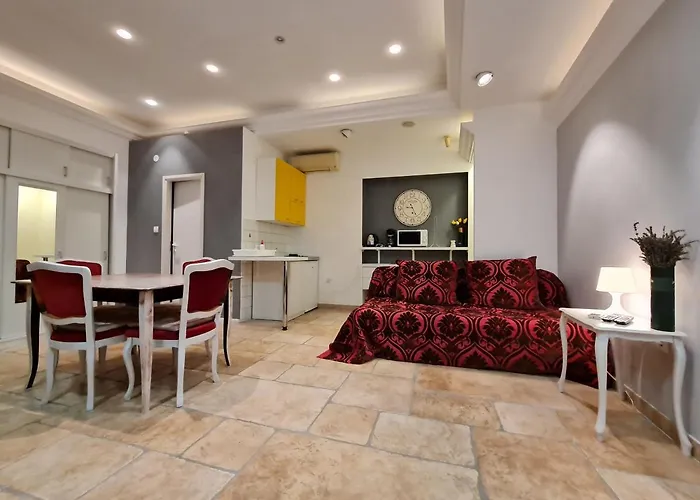 Apartmani N.May\'S